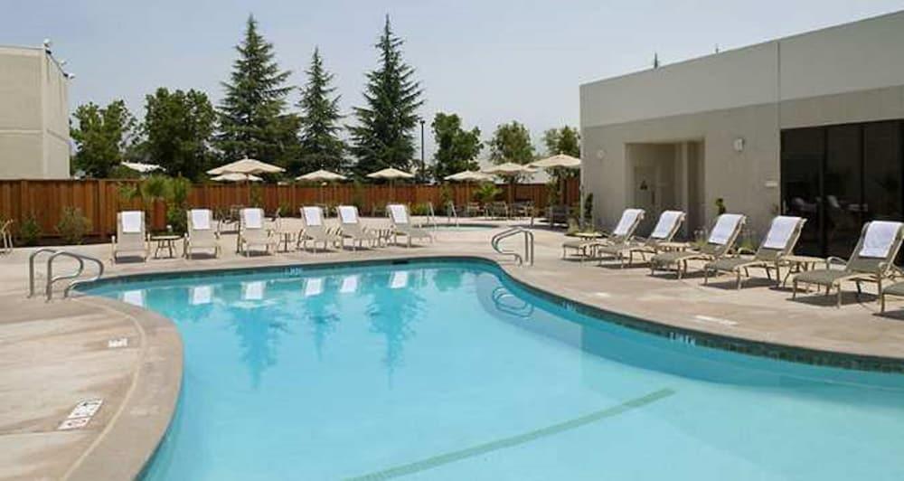 Hotel Hilton Sacramento Arden West Esterno foto